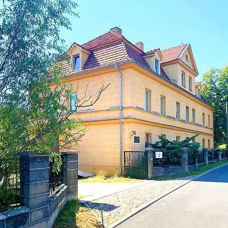 Sophienschlosschen Near Berlin Apartment